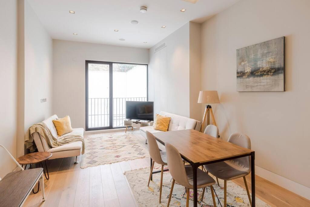 Central Holborn Bloomsbury Flats ลอนดอน ภายนอก รูปภาพ