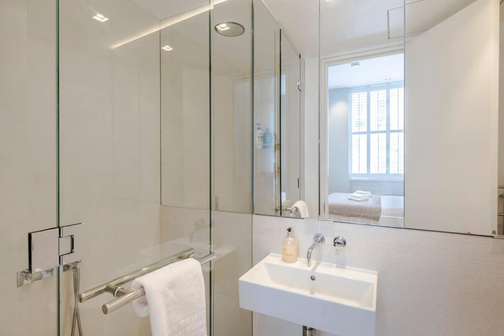 Central Holborn Bloomsbury Flats ลอนดอน ภายนอก รูปภาพ
